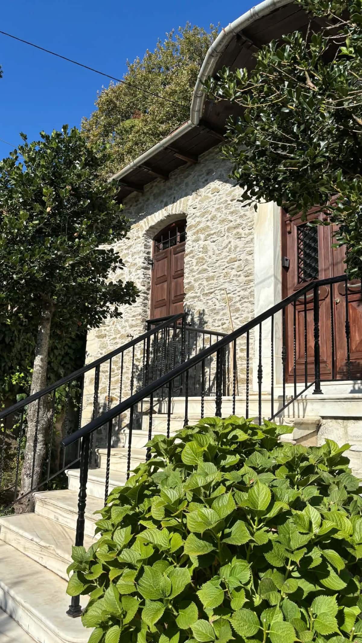 Angonari — Εξωτερικός χώρος · 46/72